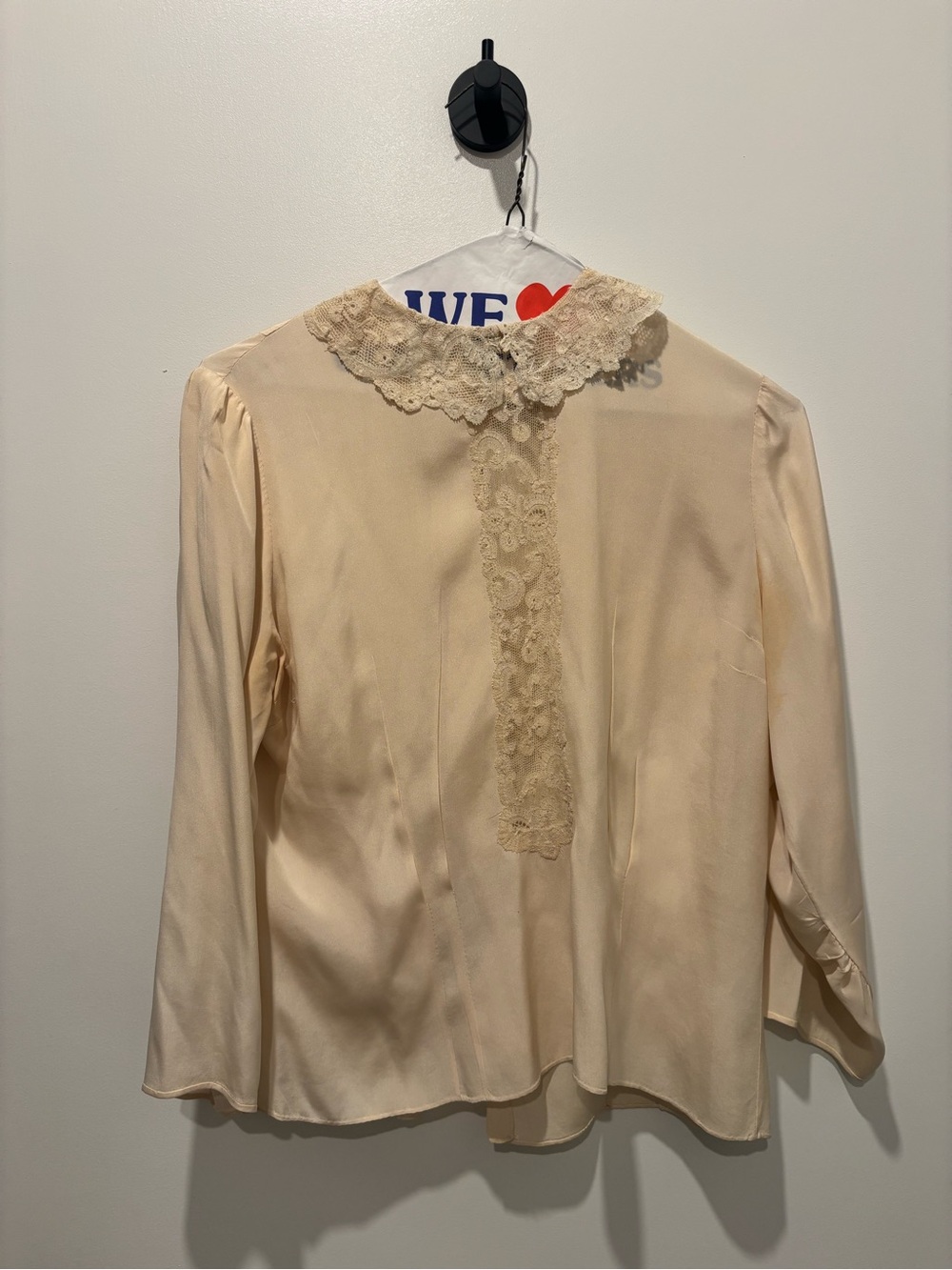 1940s VINTAGE Cream Lace Collar Silk Blouse